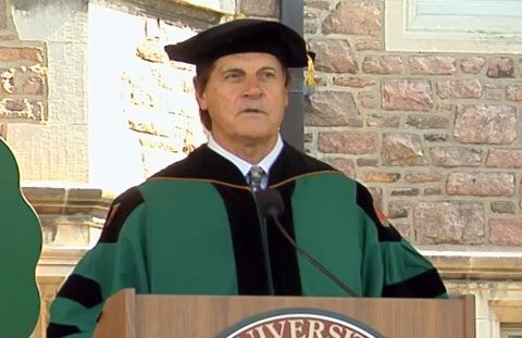 Photo shows former St. Louis Cardinals manager, speaking to 3000 graduates at Washington University in St. louis.